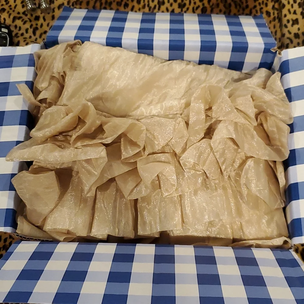 Elegant Gold Lame 4 Tiered Ruffled Christmas Tree Skirt 52" Diameter - Picture 9 of 9